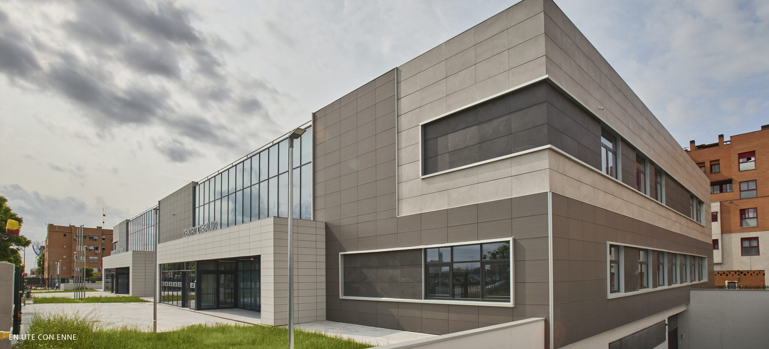 CENTRO DE SALUD Y CENTRO DE SALUD MENTAL RESIDENCIAL ESTE PARLA